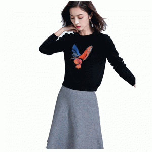 Přizpůsobená dámská pletená pletená svetr s kapucí na krk